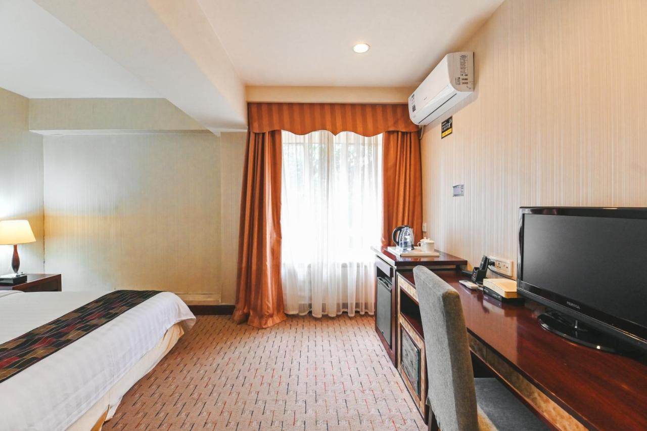 Royal Plaza Hotel Guangzhou Buitenkant foto