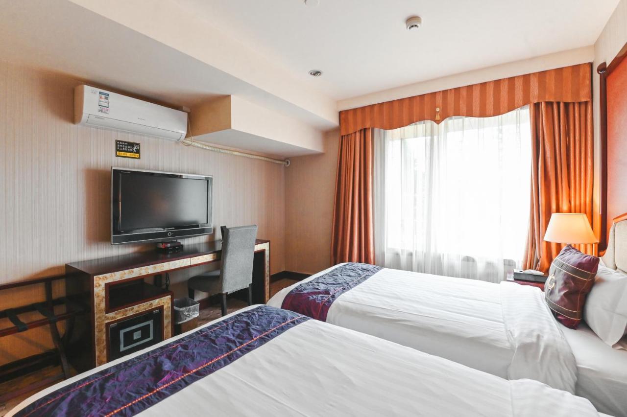Royal Plaza Hotel Guangzhou Buitenkant foto
