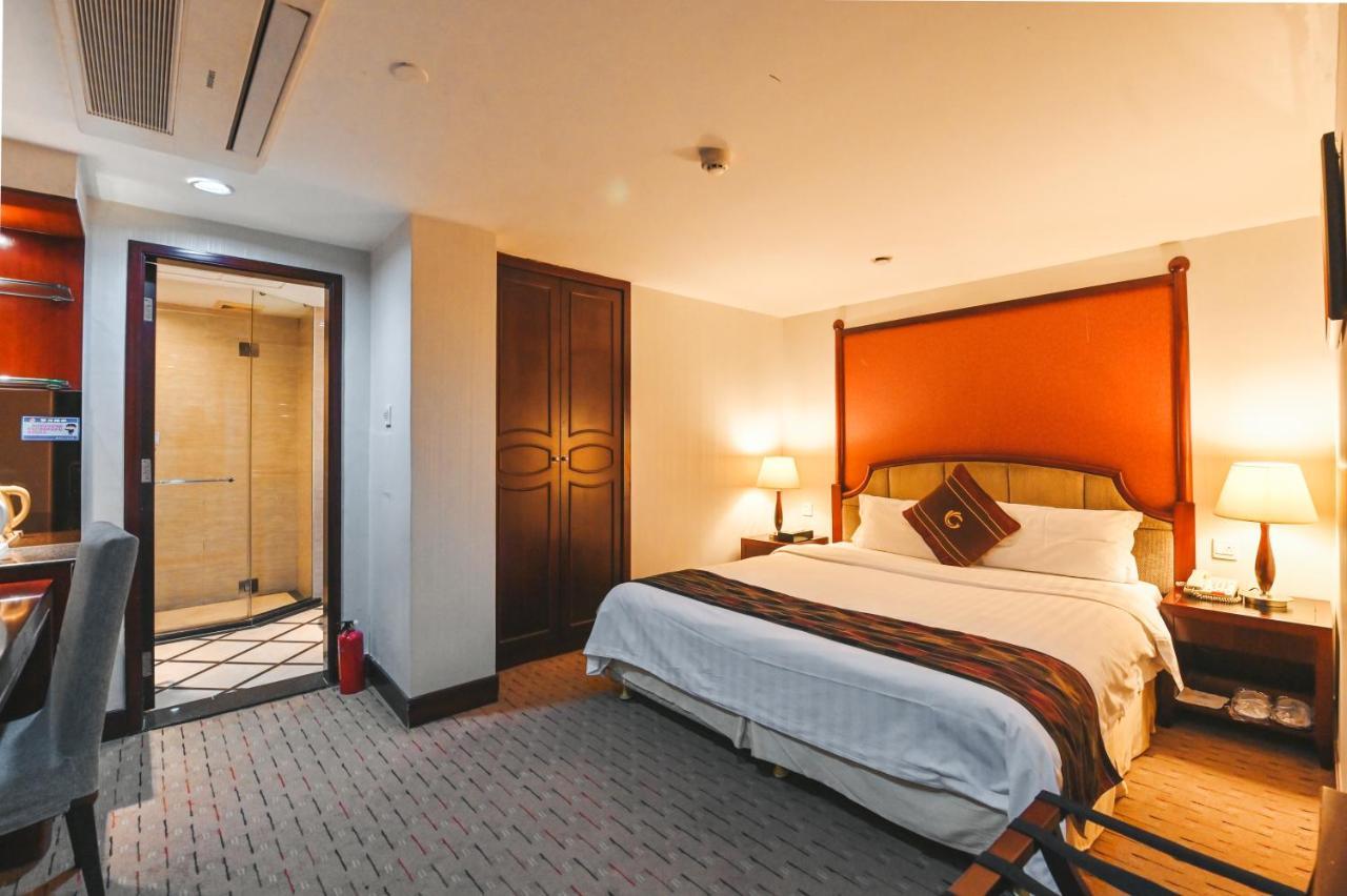 Royal Plaza Hotel Guangzhou Buitenkant foto