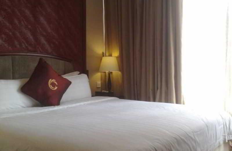 Royal Plaza Hotel Guangzhou Buitenkant foto